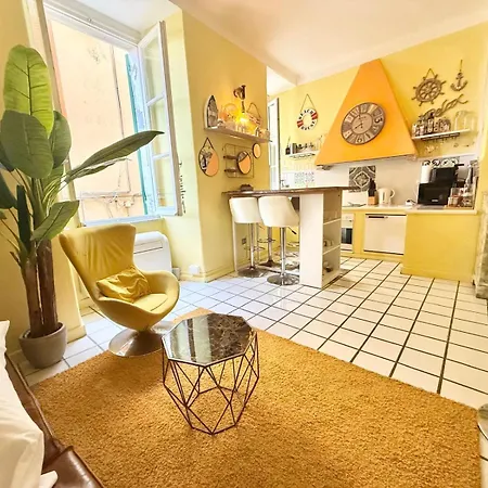 Noah * Μαναρόλα