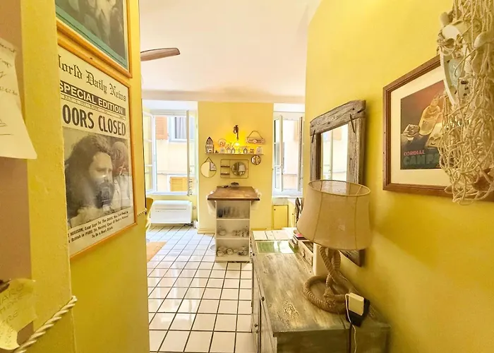 Apartment Noah Manarola